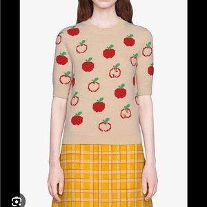 Gucci apple top